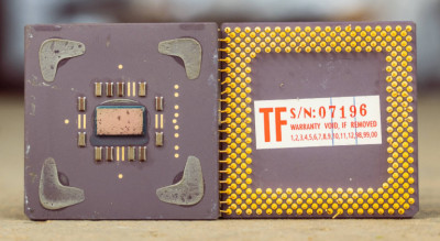 Bild CPU Keramik AMD (kleiner Rand ohne ALU)