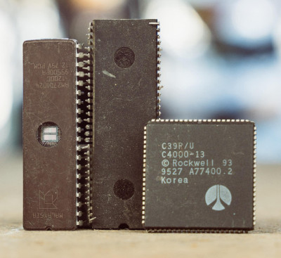 Bild Keramik- / Kunststoff-ICs Mix