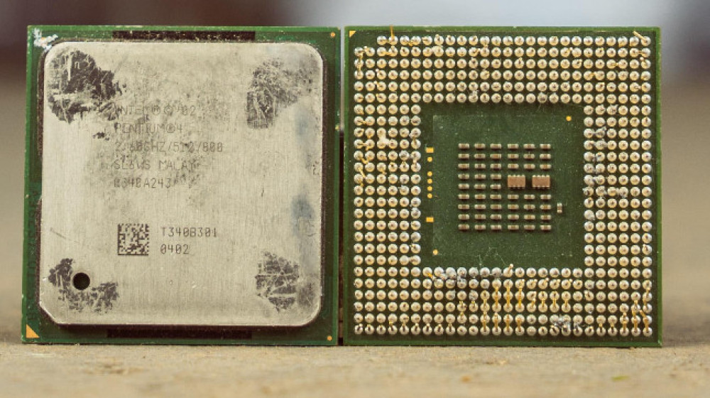 CPU, Kunststoff, mit Pins und CU Kühler